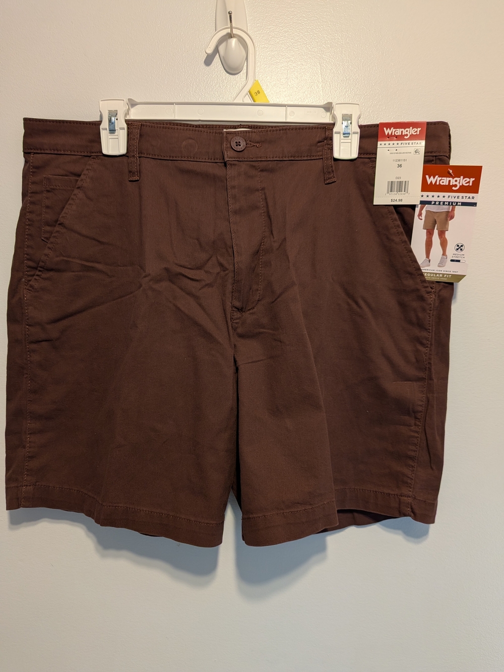 Wrangler Men’s Dark Brown Flat Front Shorts